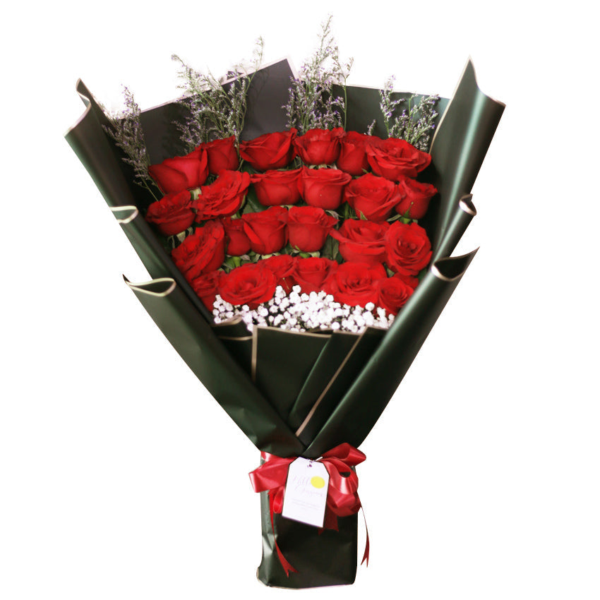 Classic Midnight Hand Bouquet - Fiery Red