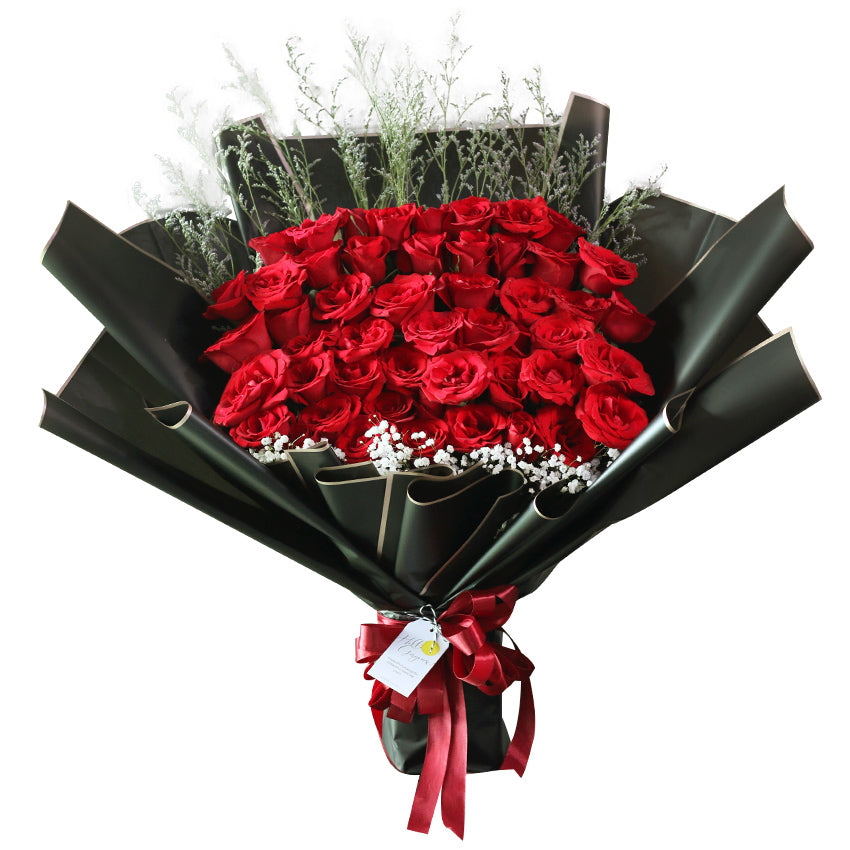 Classic Midnight Hand Bouquet - Fiery Red